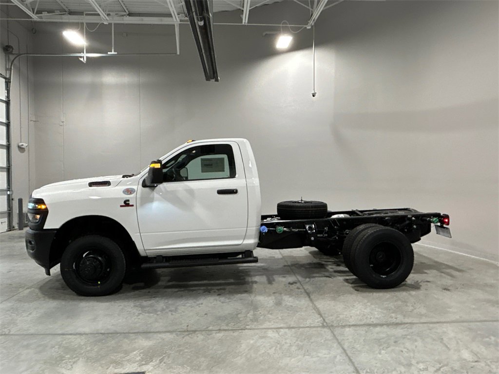 New 2026 RAM 3500 Tradesman image 9
