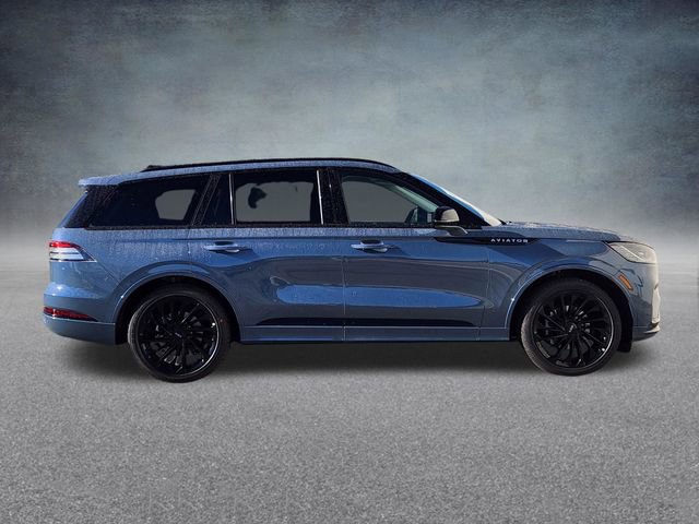 New 2026 Lincoln Aviator Reserve image 8