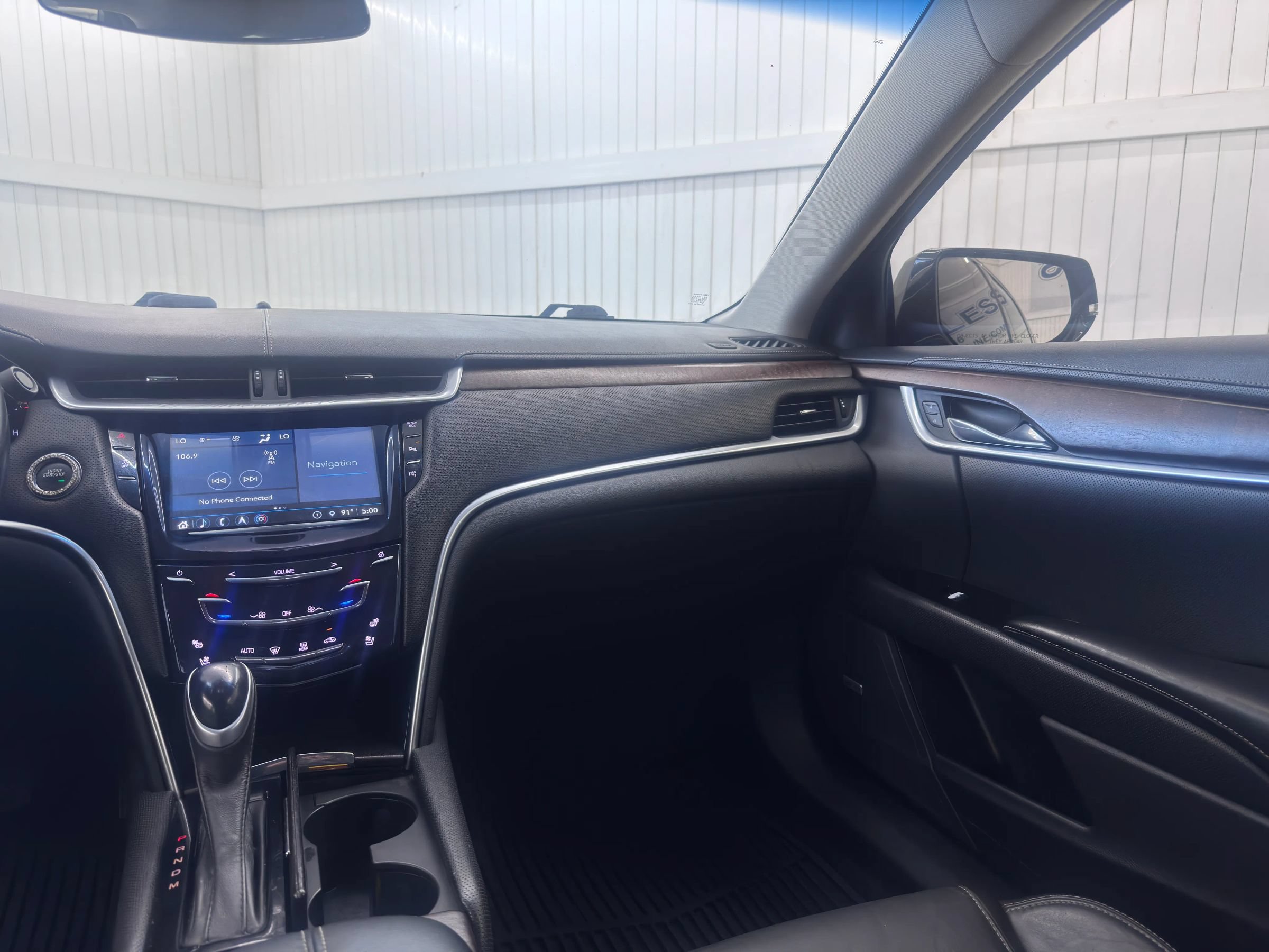 Used 2019 Cadillac XTS Luxury FWD image 16
