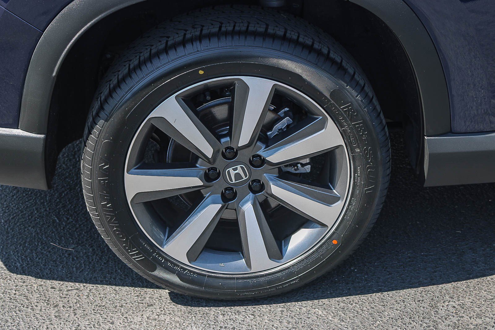 Used 2024 Honda Pilot Touring image 12