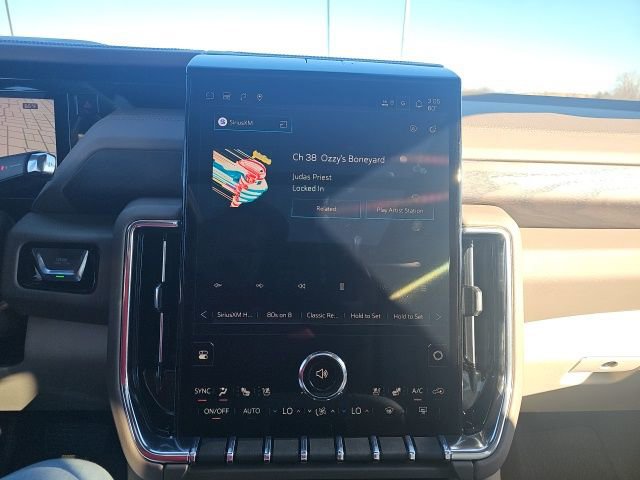 New 2026 GMC Yukon XL Denali w/ Sun & Power Step Package image 28
