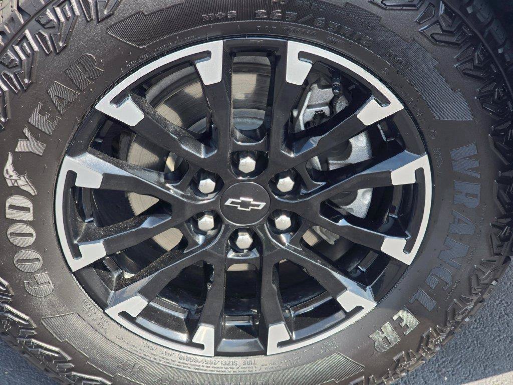 Used 2024 Chevrolet Traverse Z71 w/ Enhanced Driving Package AWD/4WD image 10