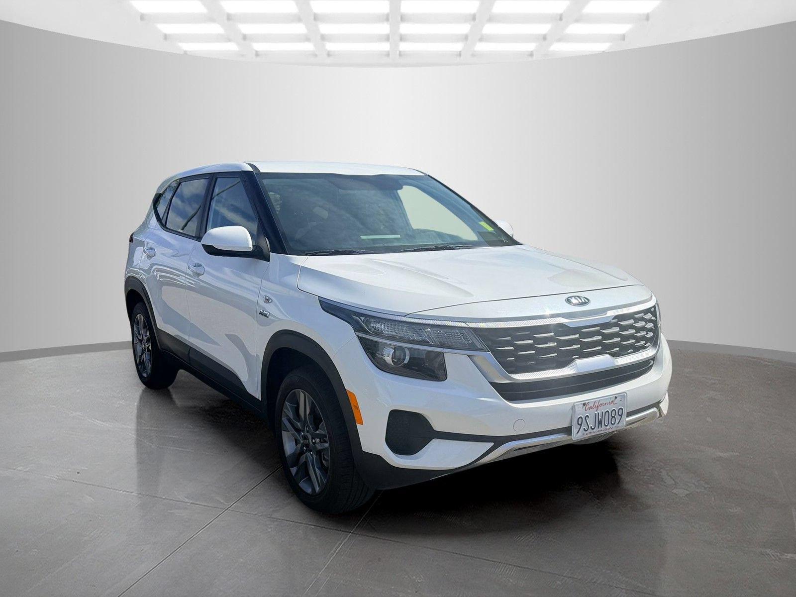 Used 2021 Kia Seltos LX AWD/4WD image 3