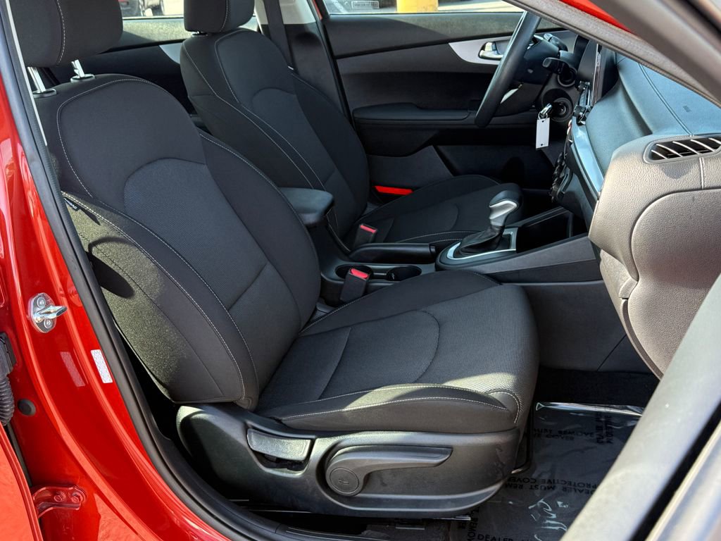 Used 2024 Kia Forte LXS image 10