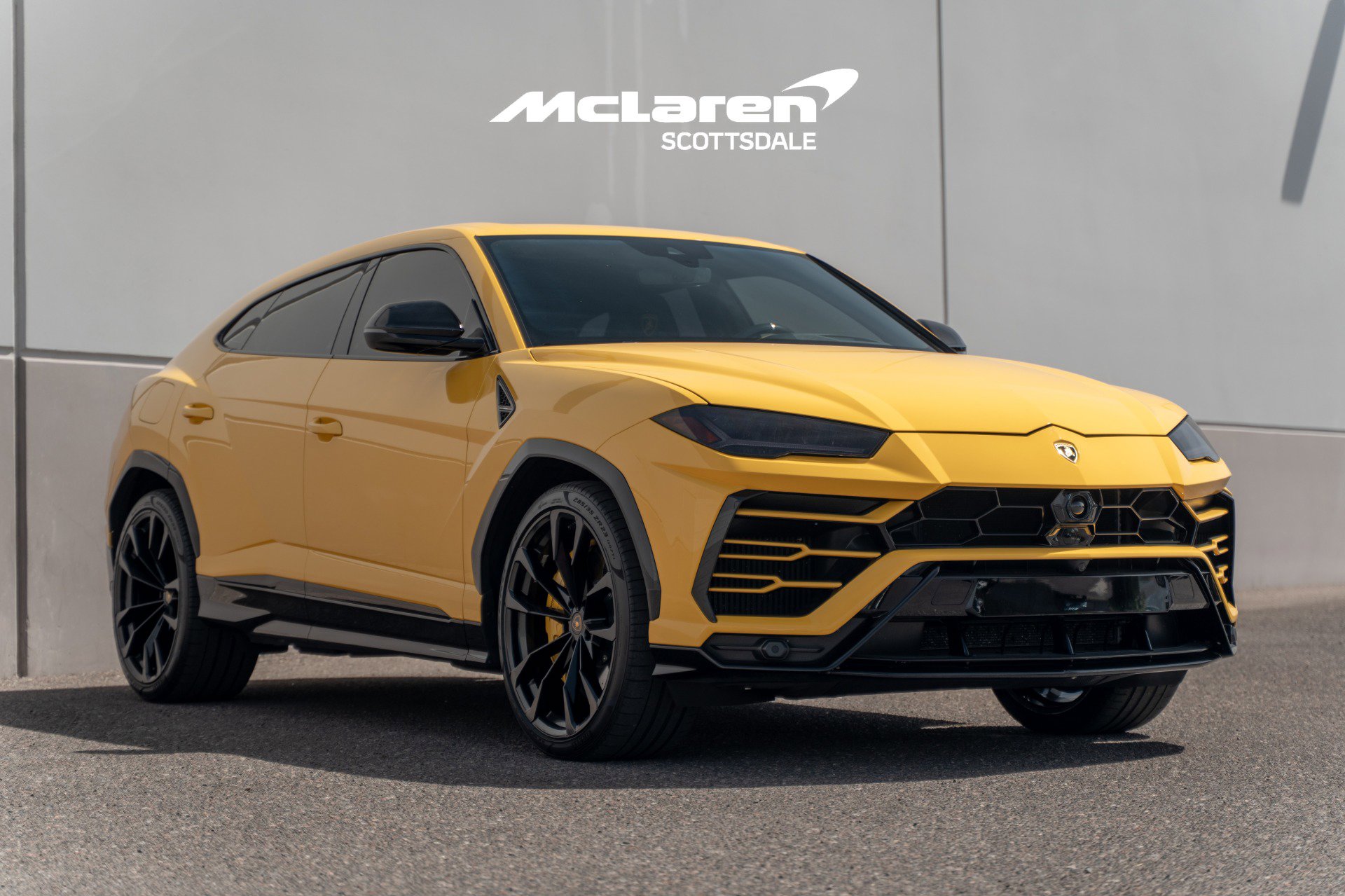 Used 2021 Lamborghini Urus AWD/4WD image 9