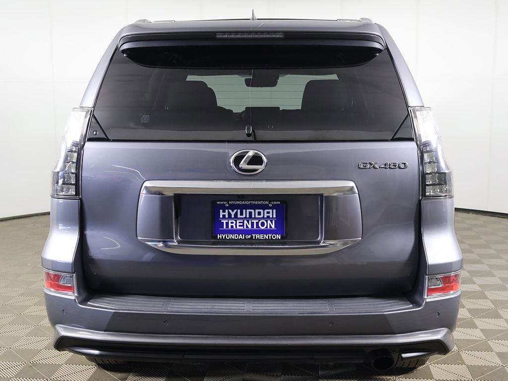 Used 2023 Lexus GX 460 Premium w/ Accessory Package AWD/4WD image 14