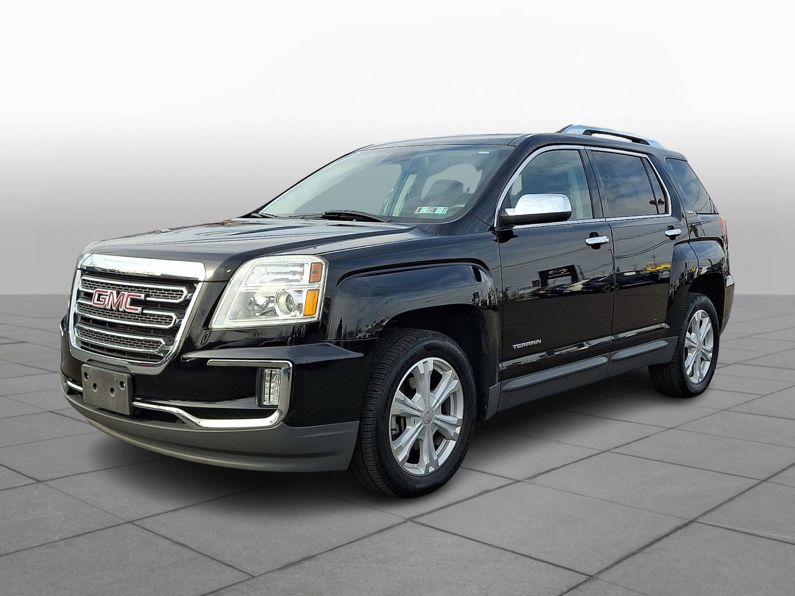 Used 2017 GMC Terrain SLT image 4