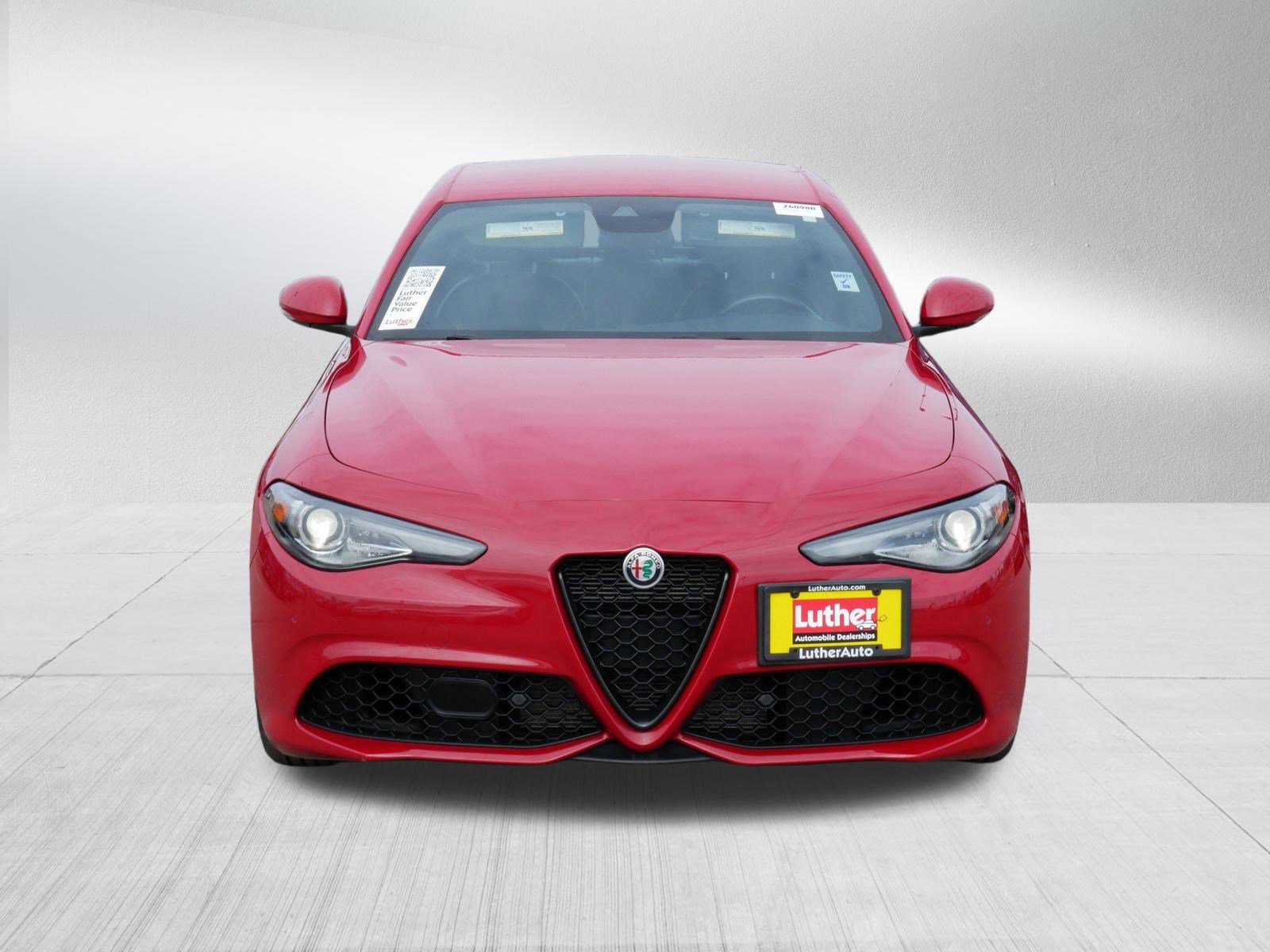Used 2022 Alfa Romeo Giulia Sprint image 2