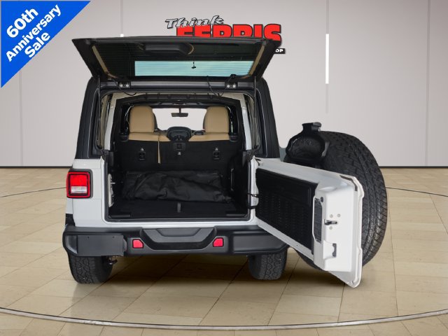 Used 2019 Jeep Wrangler Unlimited Sahara AWD/4WD image 9