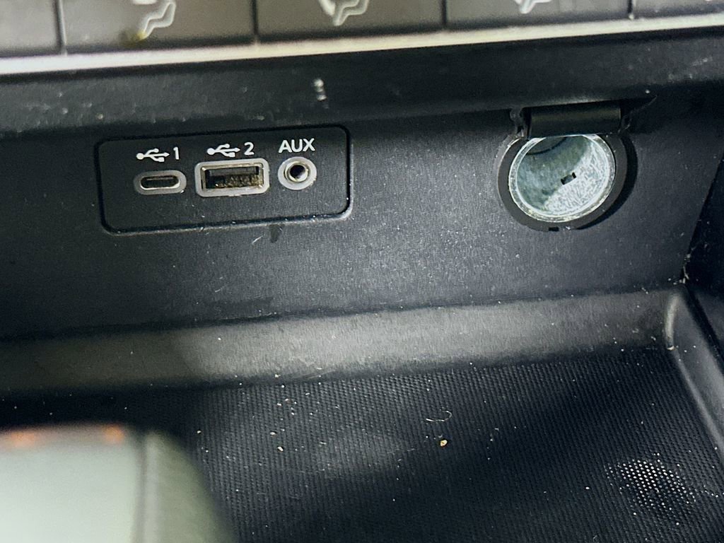 Used 2024 Nissan Altima 2.5 SV FWD image 30