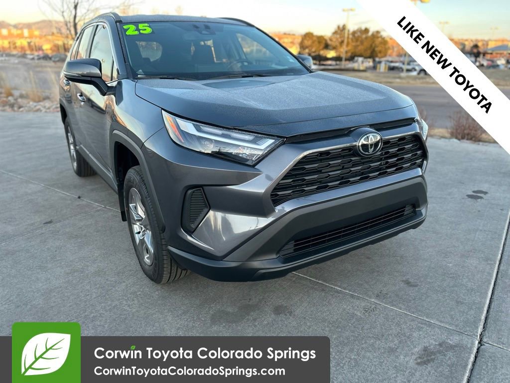 Used 2025 Toyota RAV4 XLE image 1