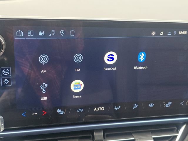 New 2026 Chevrolet Equinox EV LT image 9