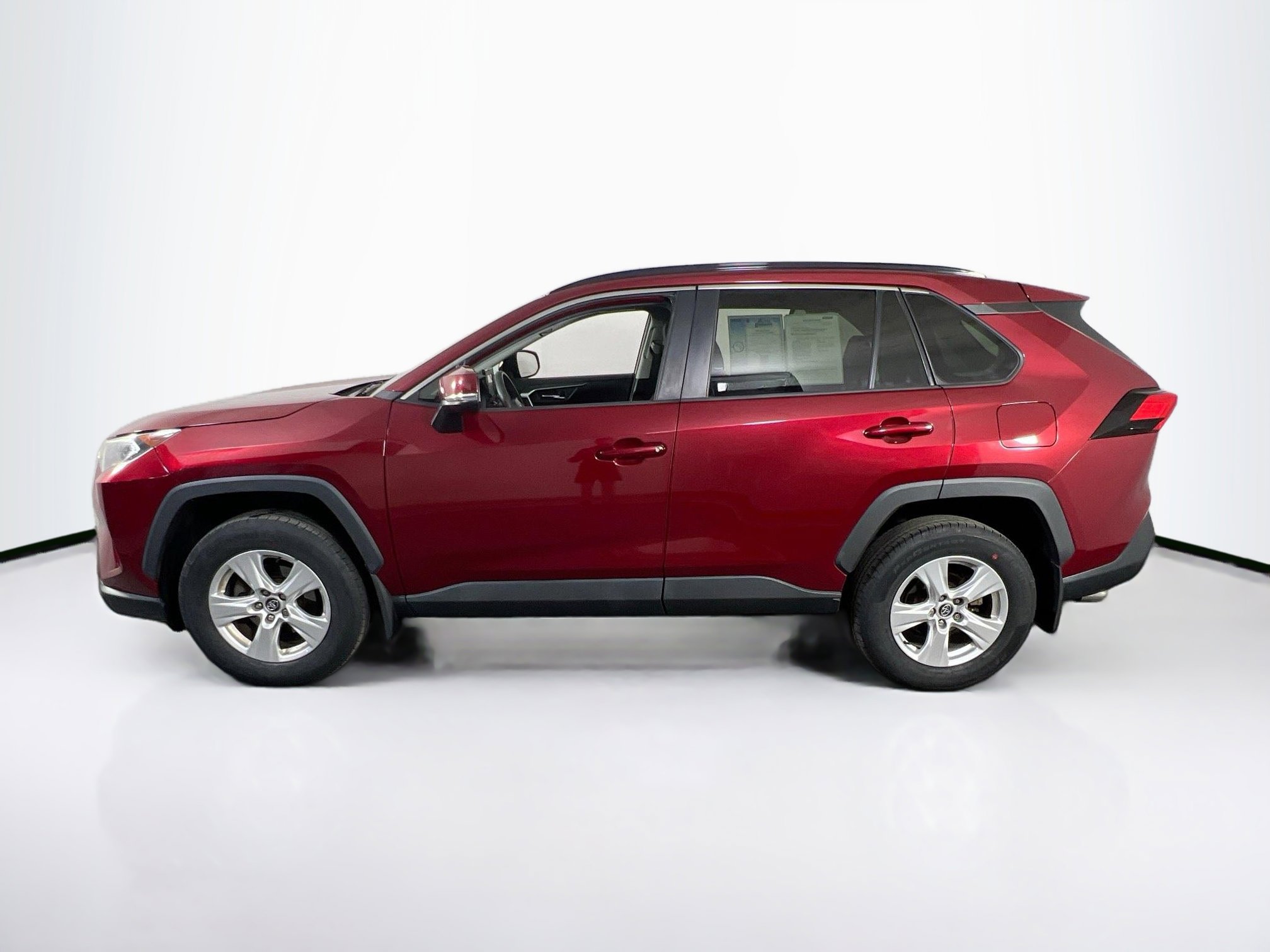 Used 2020 Toyota RAV4 XLE w/ All Weather Liner Package image 8