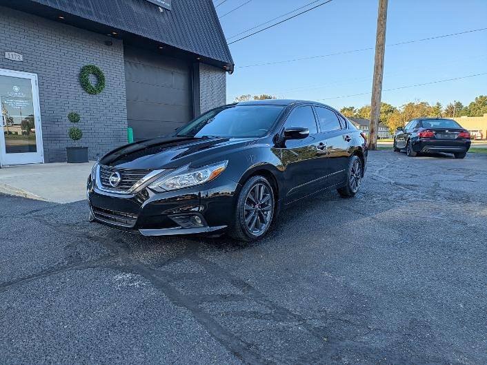 Used 2016 Nissan Altima 2.5 SL FWD image 2