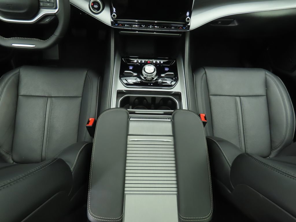 Used 2024 Jeep Wagoneer Series II w/ Convenience Group I image 17