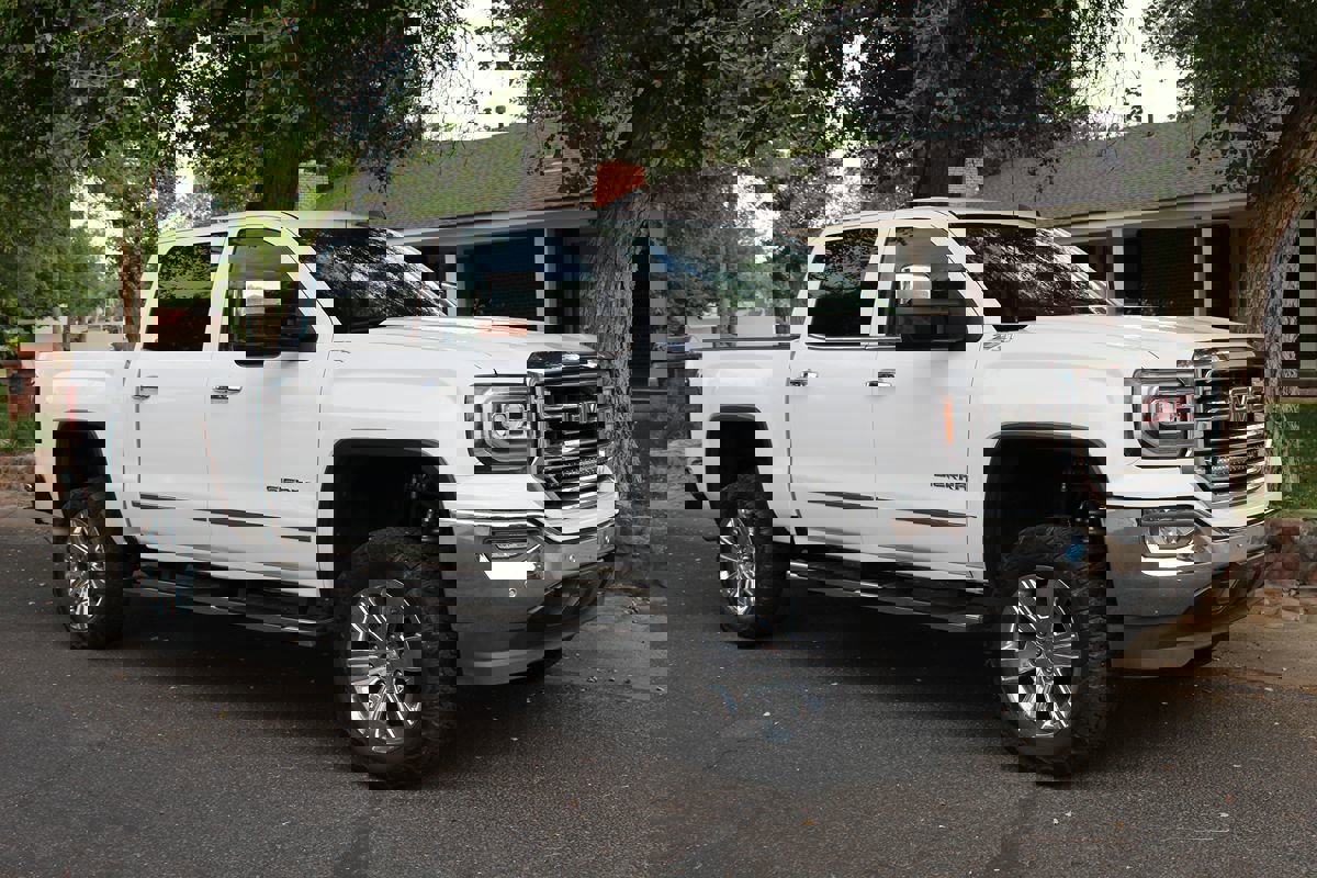 Used 2017 GMC Sierra 1500 SLT image 38