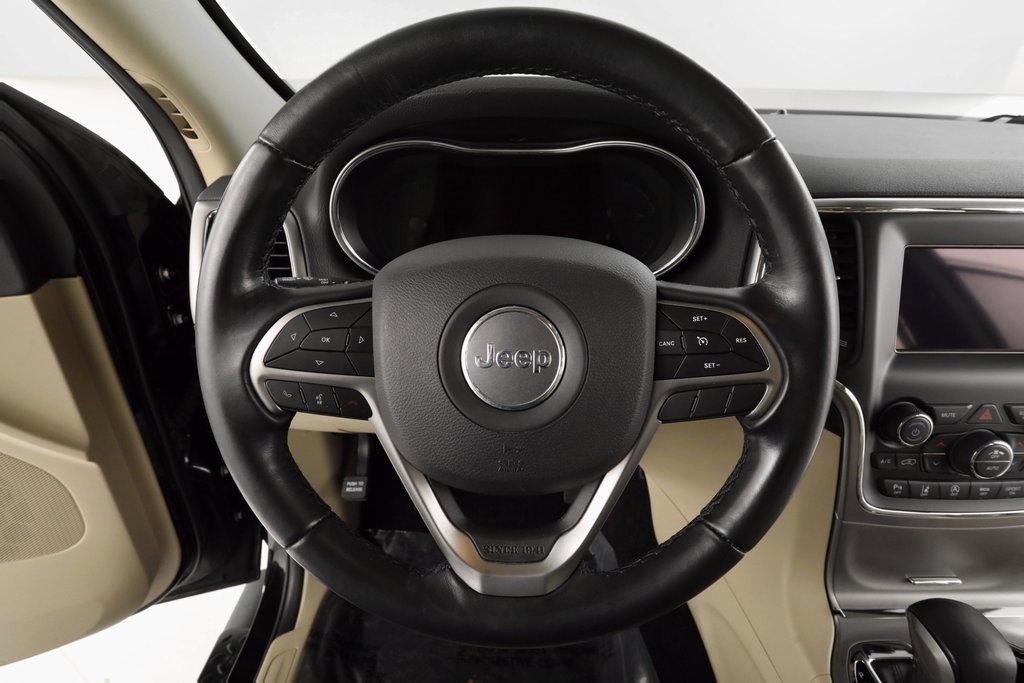 Certified 2021 Jeep Grand Cherokee Laredo image 23