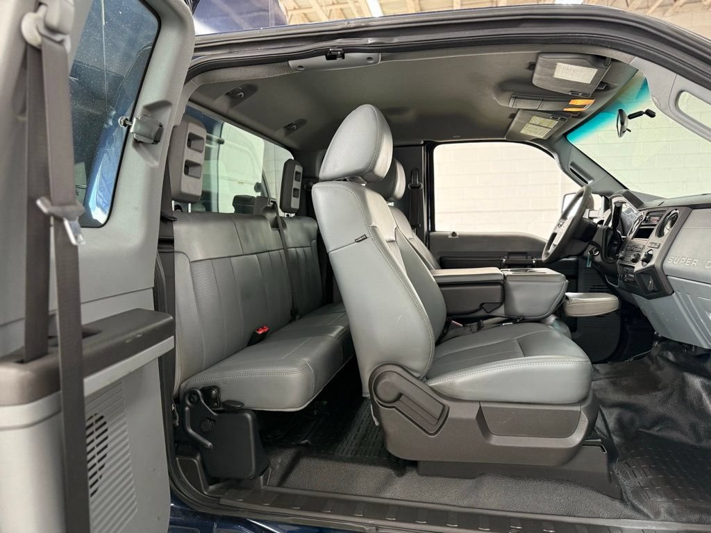 Used 2011 Ford F550 4x4 SuperCab Super Duty w/ PWR Equipment Group image 48