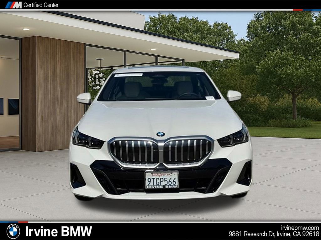 Used 2025 BMW 530i w/ M Sport Package image 4