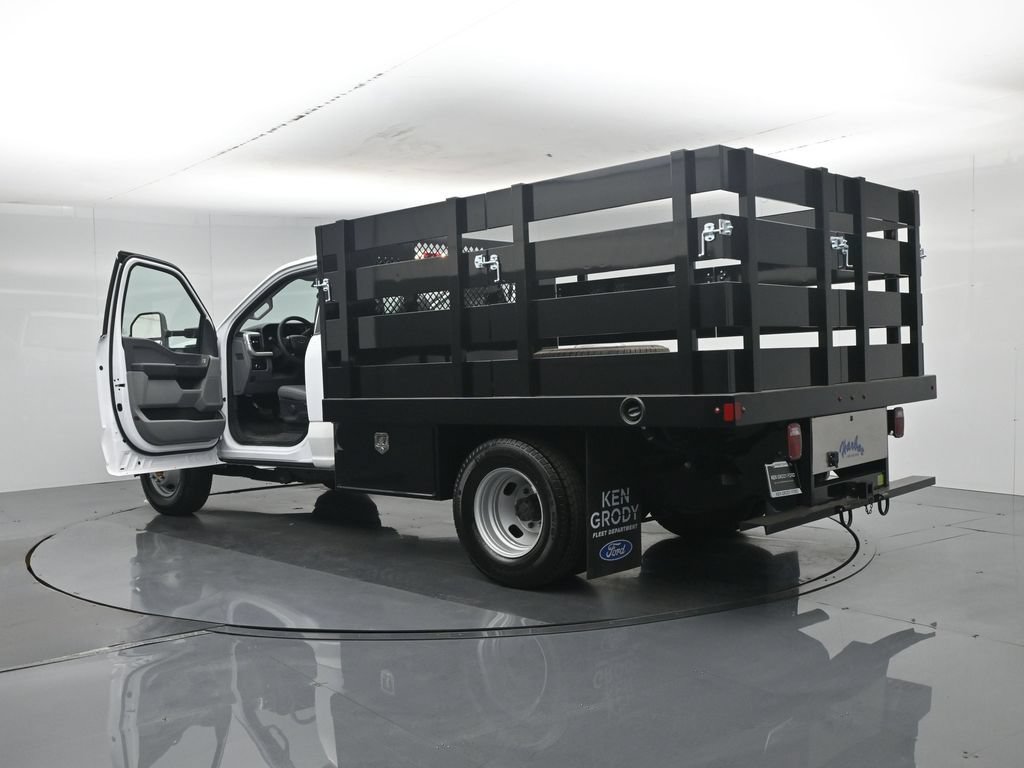 New 2026 Ford F350 XL w/ XL Chrome Package RWD image 28