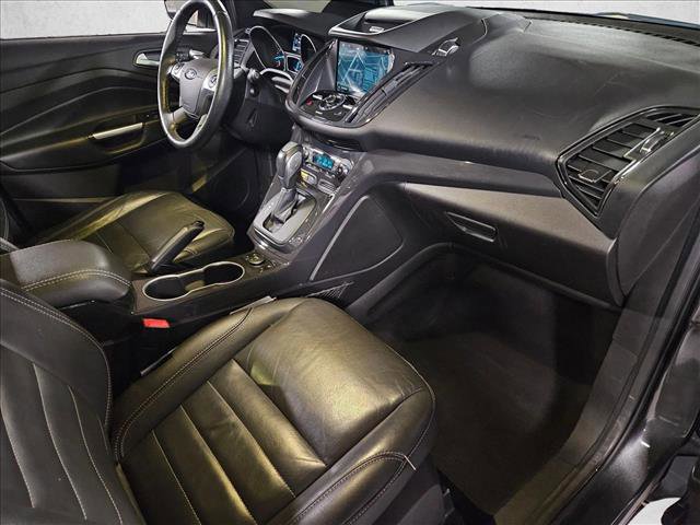 Used 2016 Ford Escape Titanium image 21