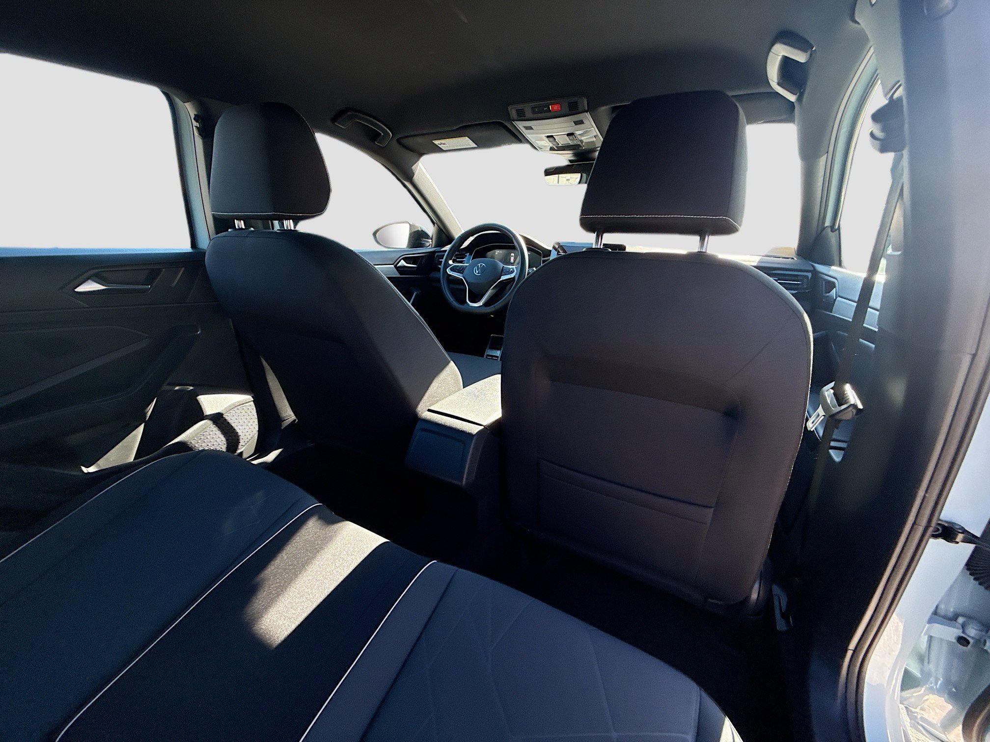 Certified 2025 Volkswagen Jetta Sport image 28