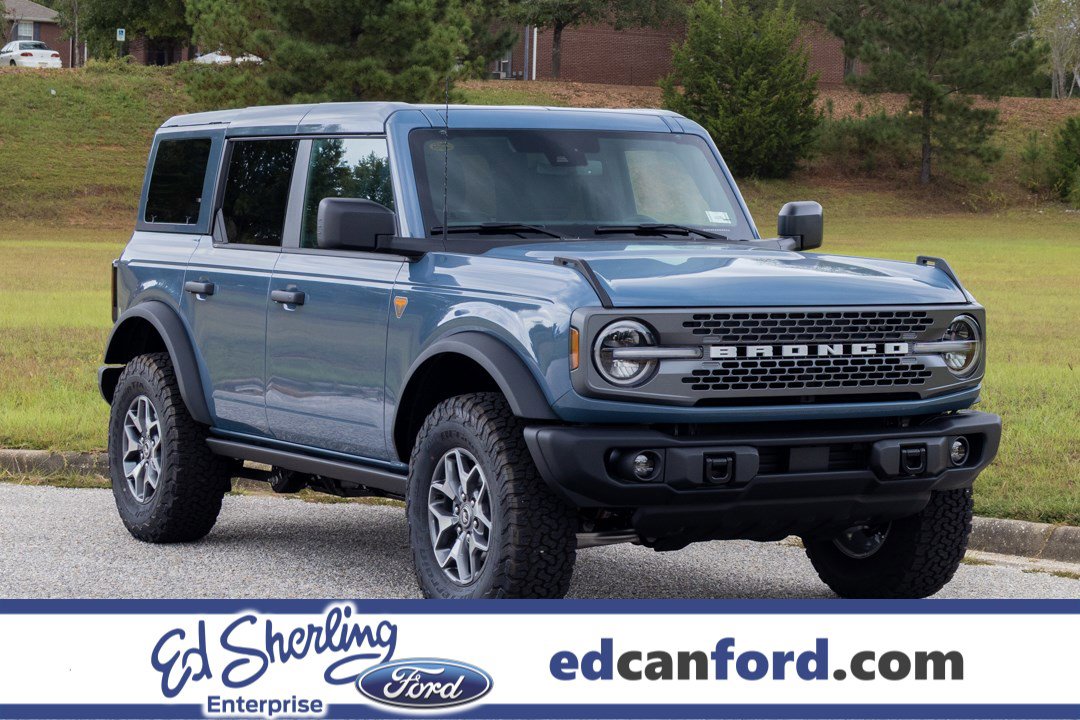 New 2025 Ford Bronco Badlands image 1