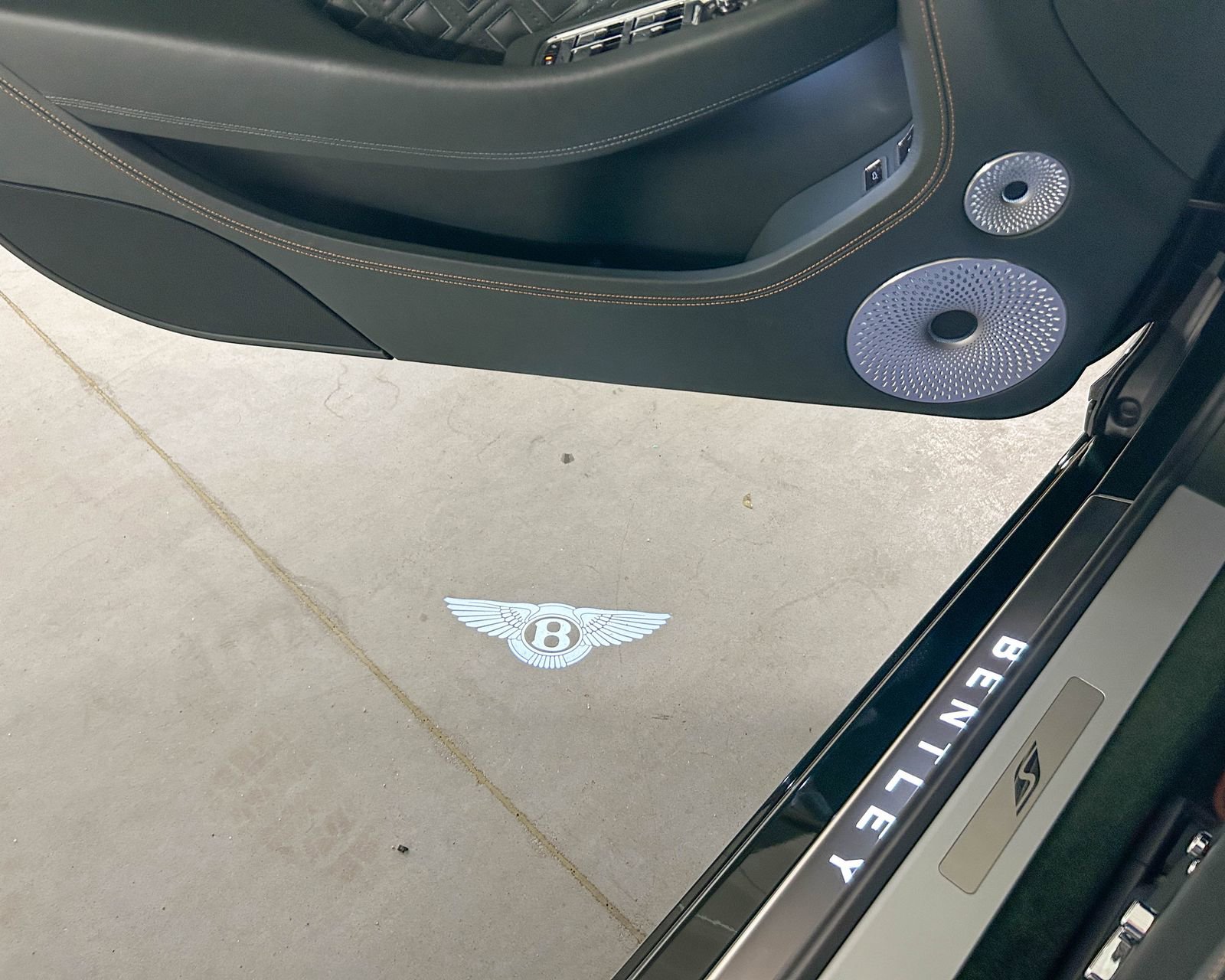 Used 2024 Bentley Continental GT V8 image 15