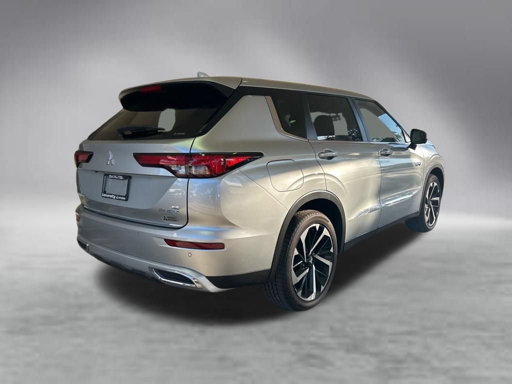 New 2025 Mitsubishi Outlander SE AWD/4WD image 3