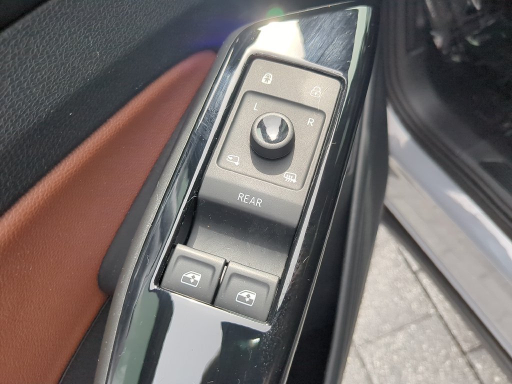Certified 2022 Volkswagen ID.4 Pro S RWD image 18