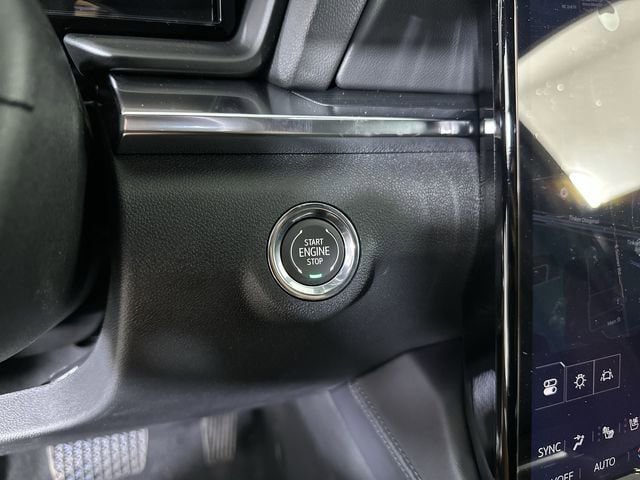 New 2026 GMC Terrain Elevation w/ Elevation Premium Package FWD image 18