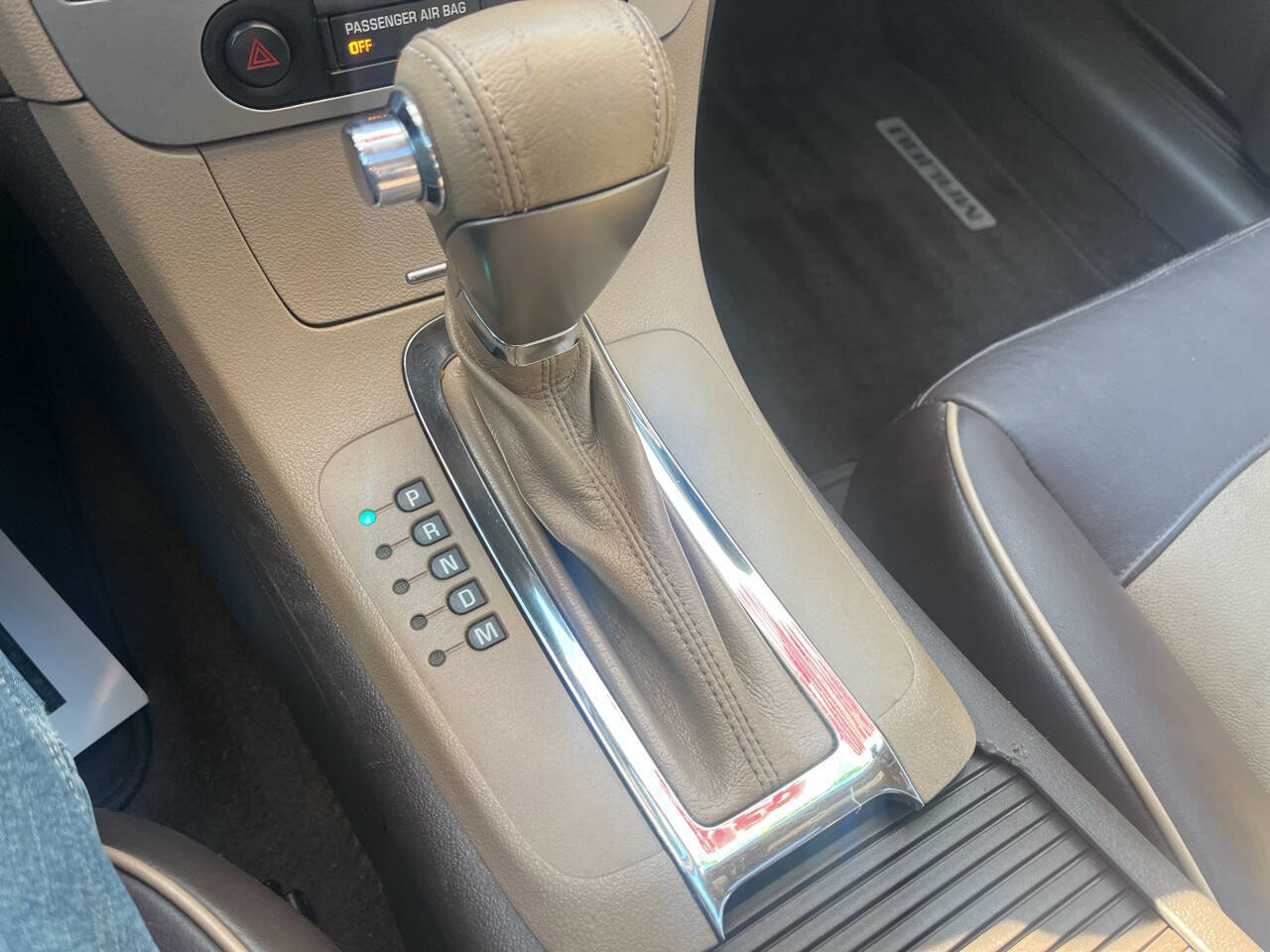 Used 2009 Chevrolet Malibu LTZ w/ HFV6 Engine Package image 21