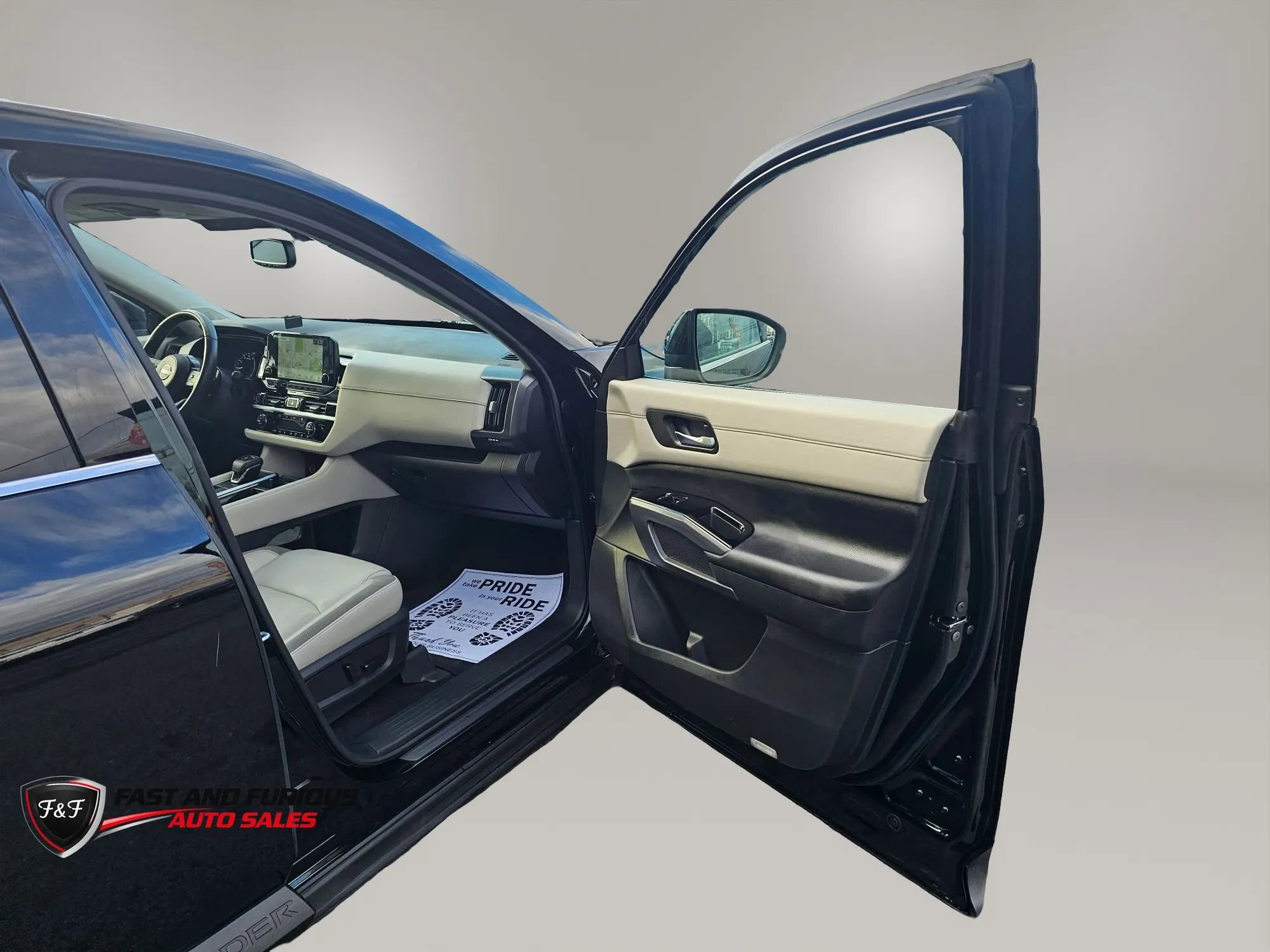 Used 2022 Nissan Pathfinder SL w/ SL Premium Package AWD/4WD image 11