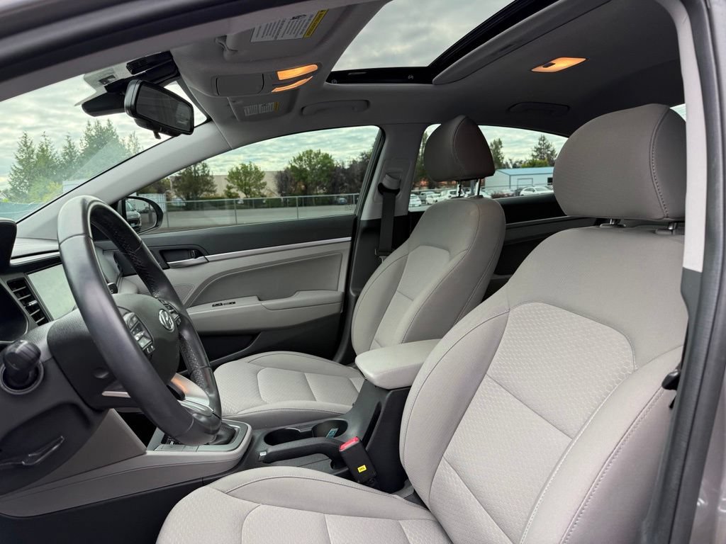 Used 2020 Hyundai Elantra Value Edition FWD image 9