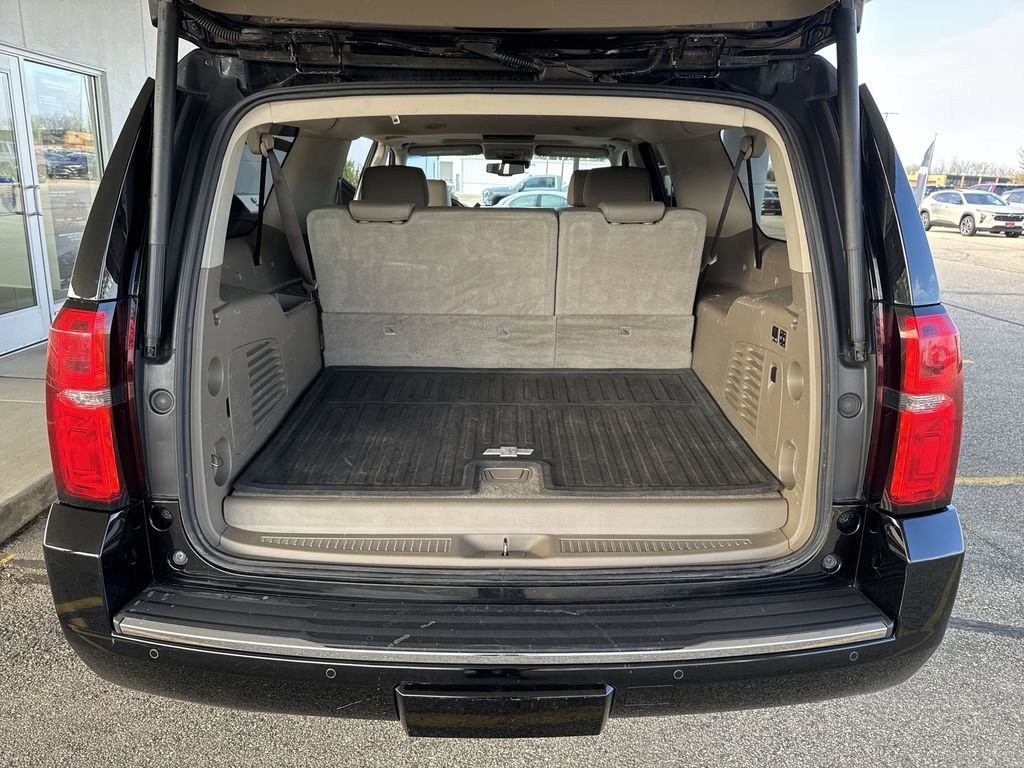 Certified 2017 Chevrolet Suburban Premier AWD/4WD image 24