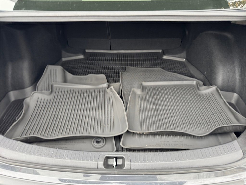Used 2024 Toyota Corolla SE image 16