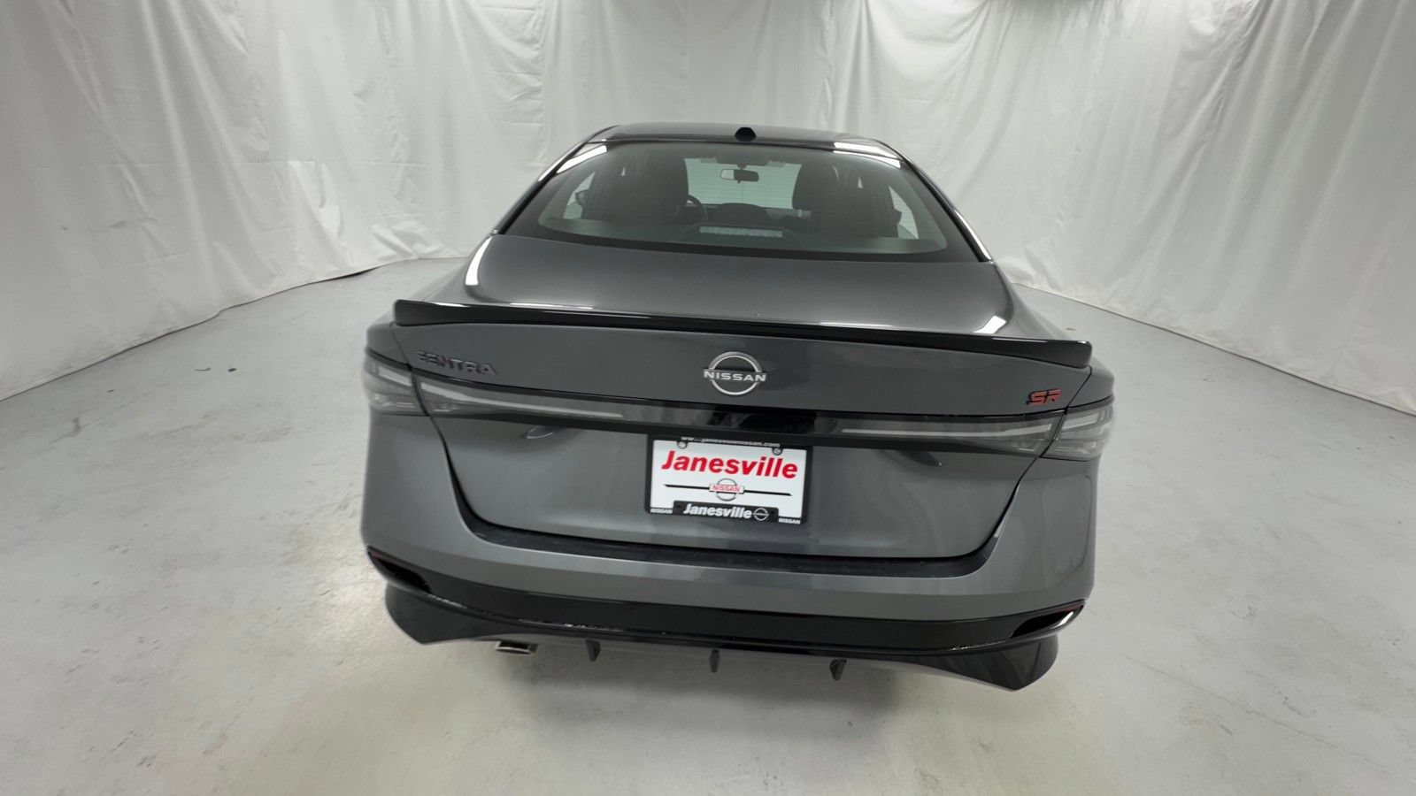New 2026 Nissan Sentra SR w/ Floor Mat Package FWD image 4