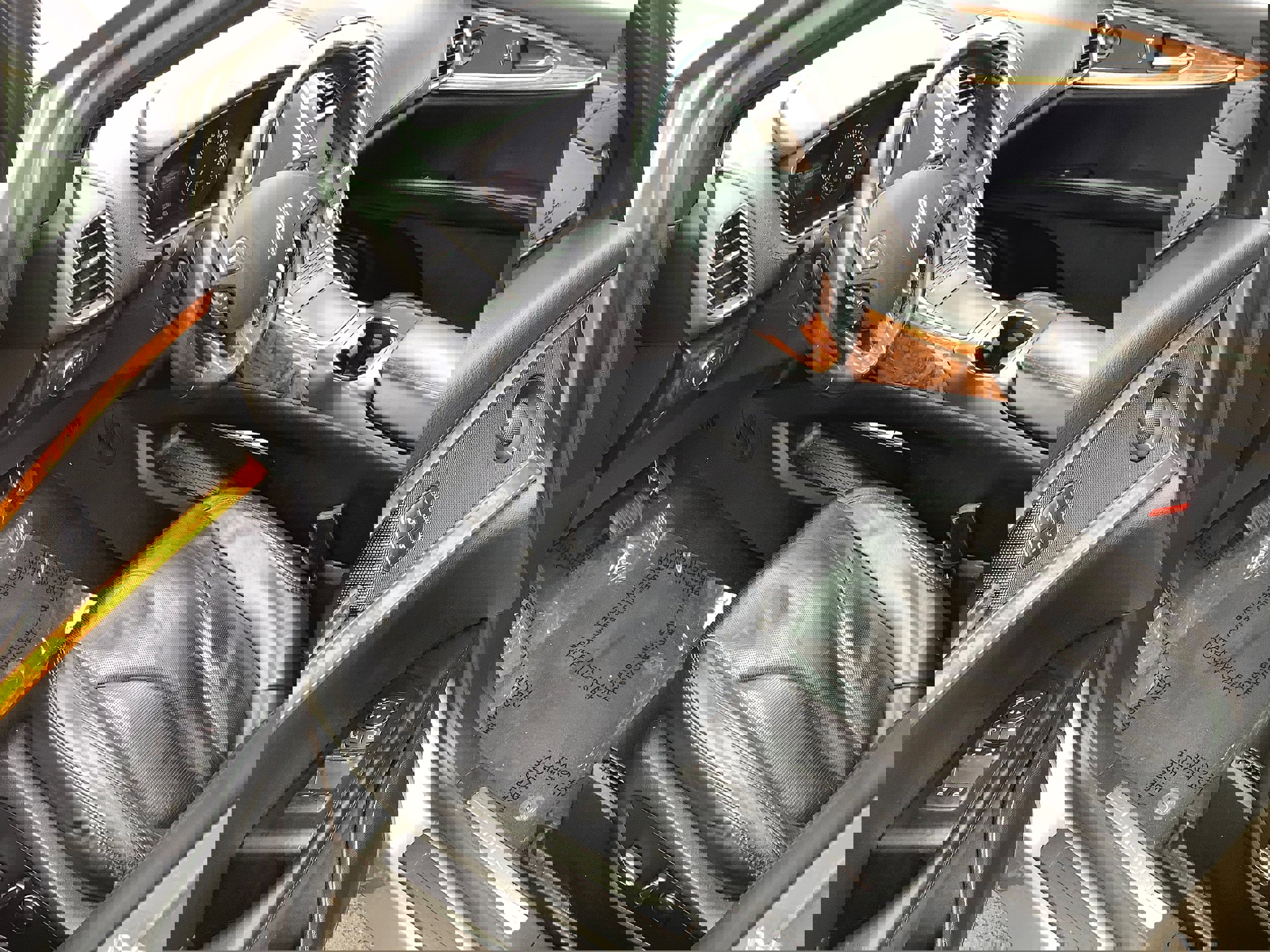 Used 2016 Lincoln MKX Reserve w/ Technology Package image 11