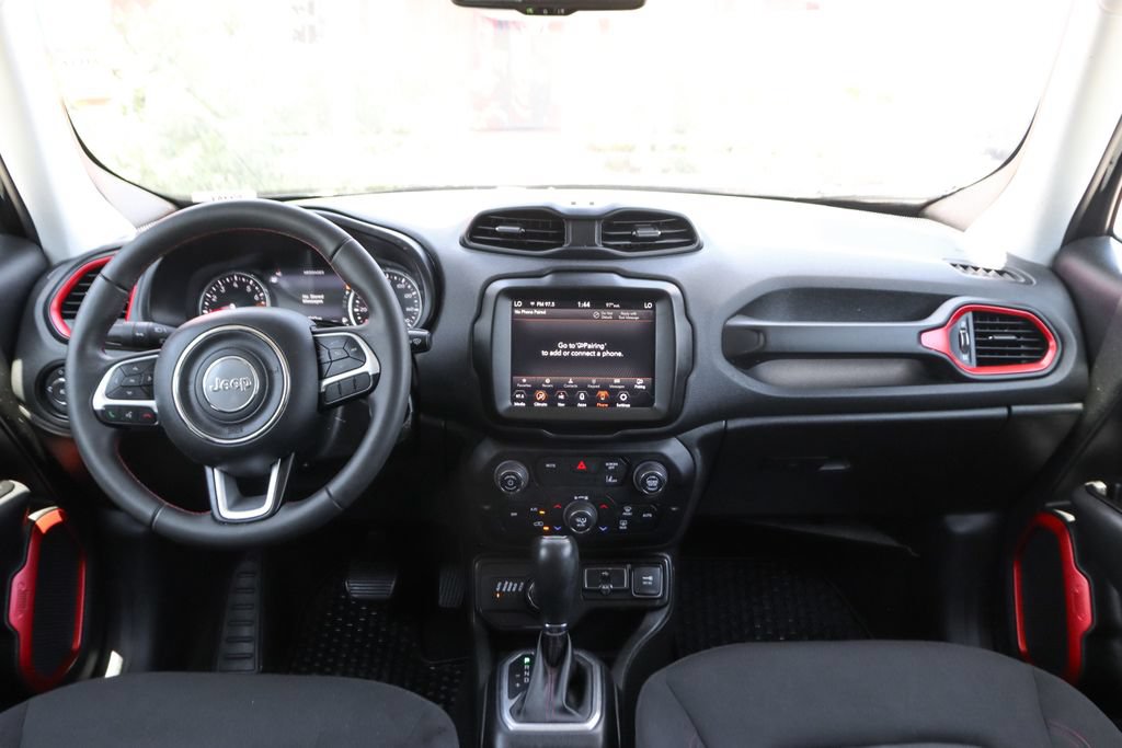 Used 2023 Jeep Renegade Trailhawk AWD/4WD image 21