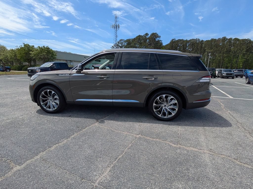 New 2026 Lincoln Aviator Reserve w/ Illumination Package RWD image 7
