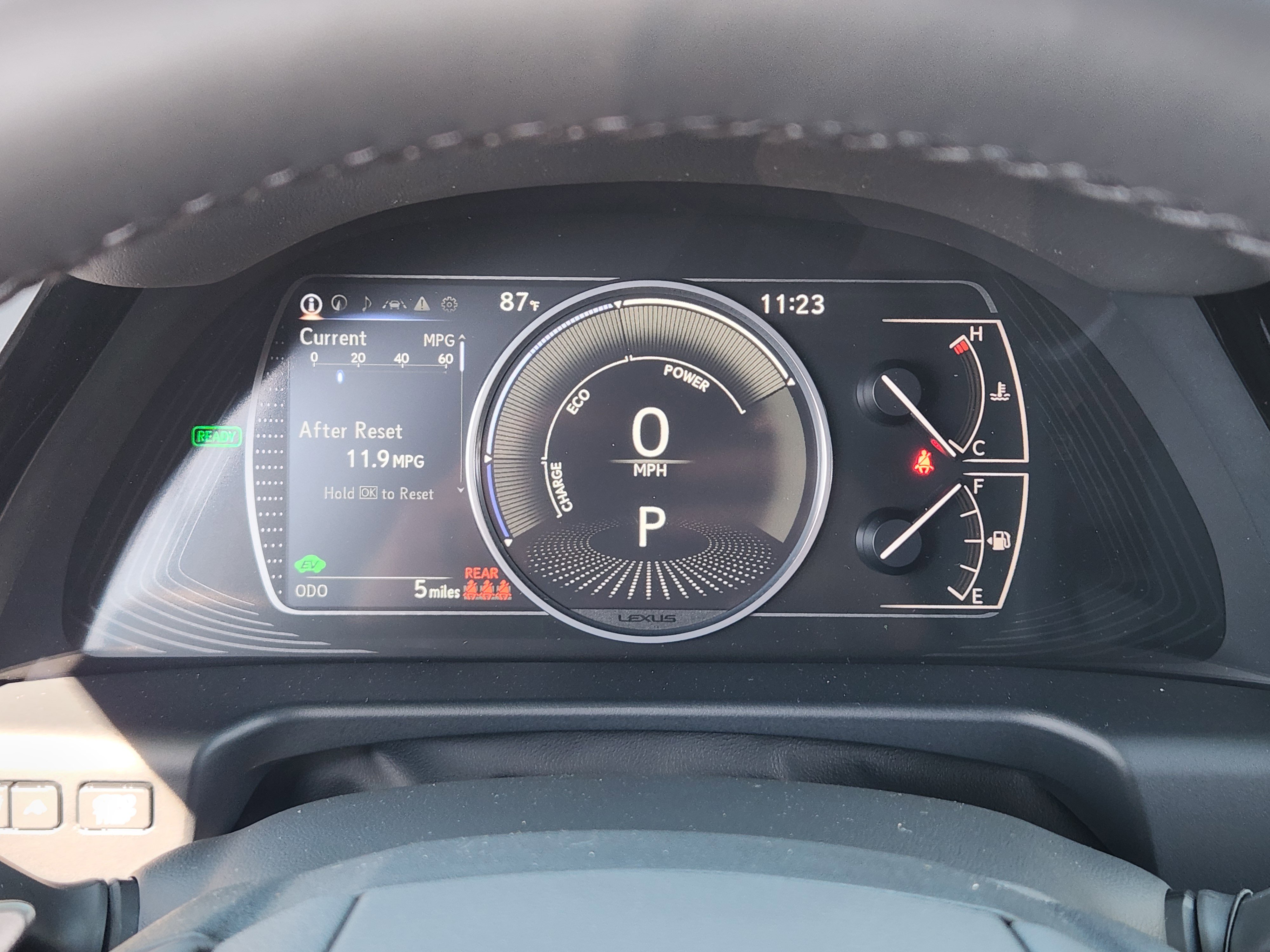 New 2025 Lexus ES 300h w/ Premium Package image 10