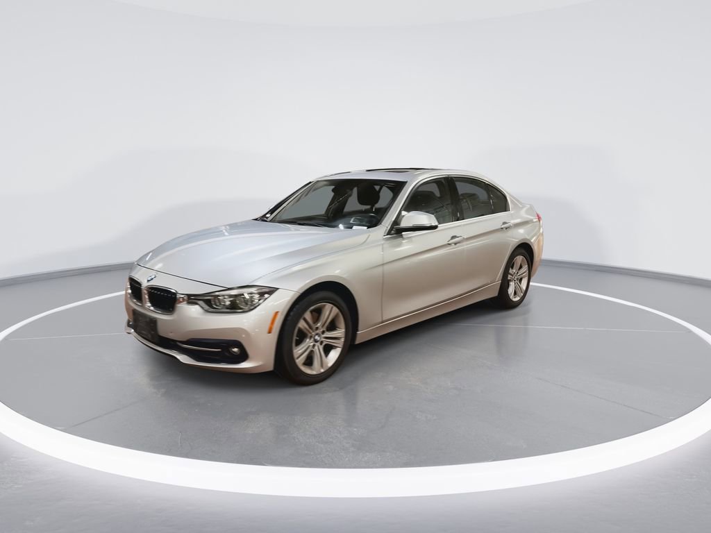 Used 2017 BMW 330i xDrive Sedan image 4