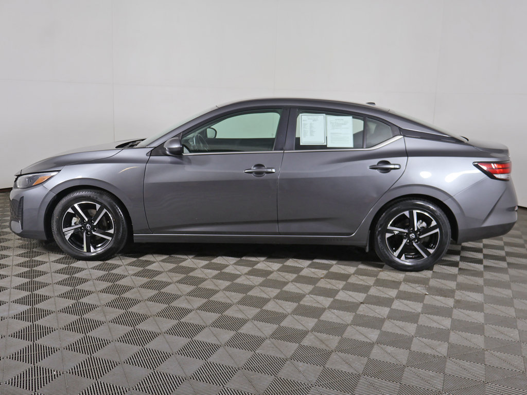 Used 2025 Nissan Sentra SV FWD image 15