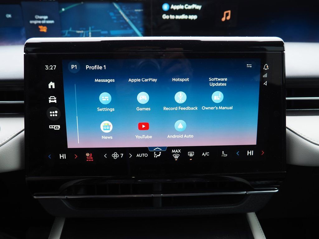 Used 2025 Lincoln Nautilus Premier image 36