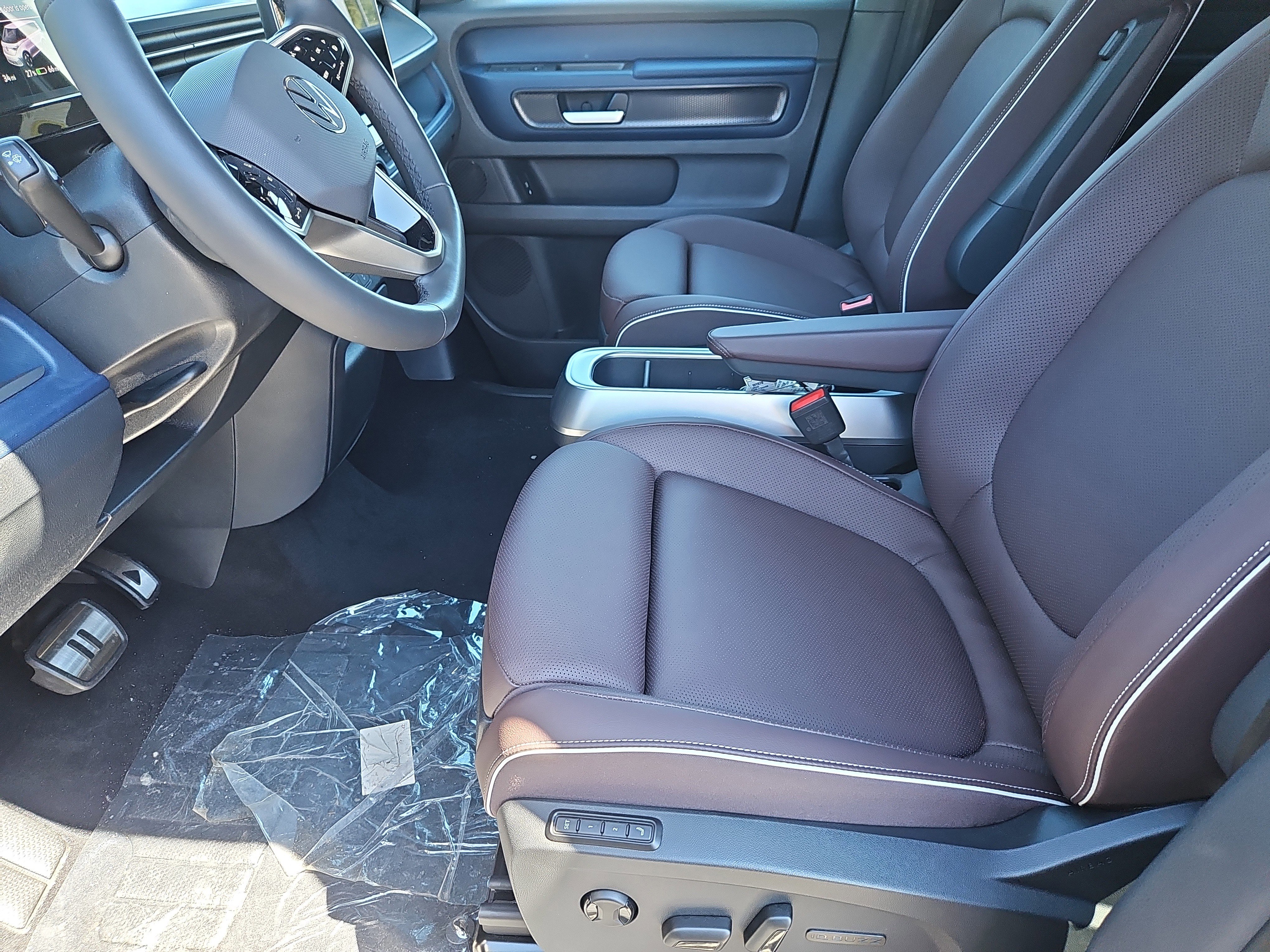 New 2025 Volkswagen ID. Buzz Pro S image 18