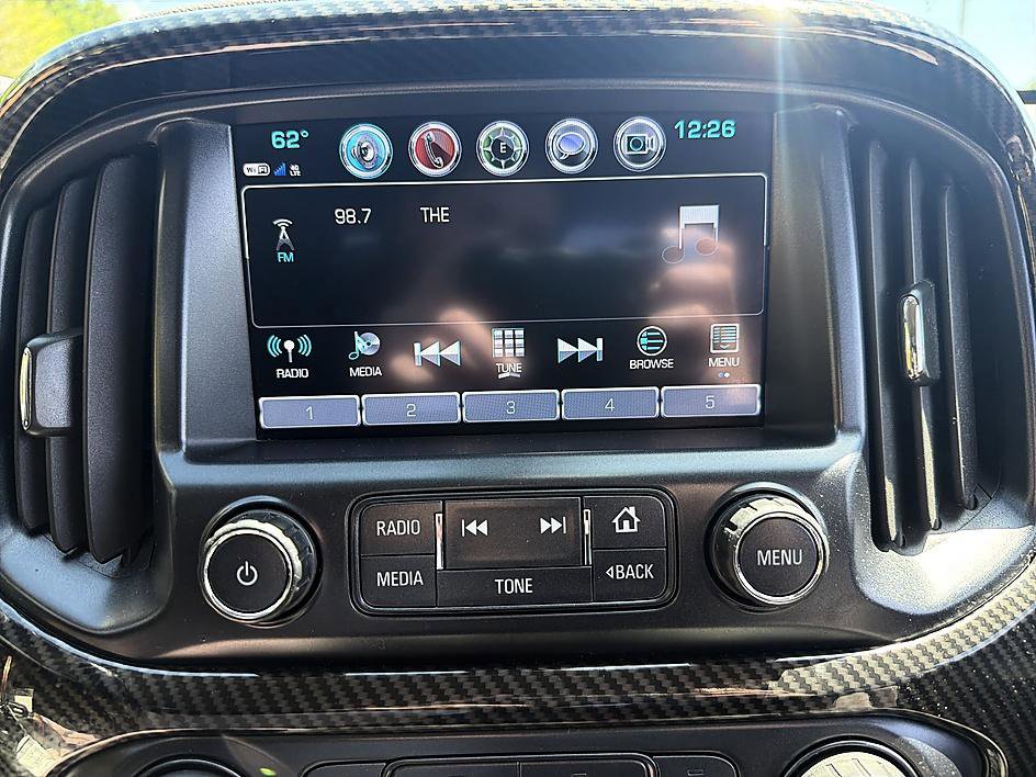 Used 2018 Chevrolet Colorado LT AWD/4WD image 16