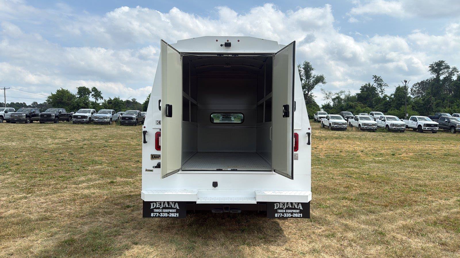 New 2025 Ford F350 XL w/ XL Chrome Package AWD/4WD image 10