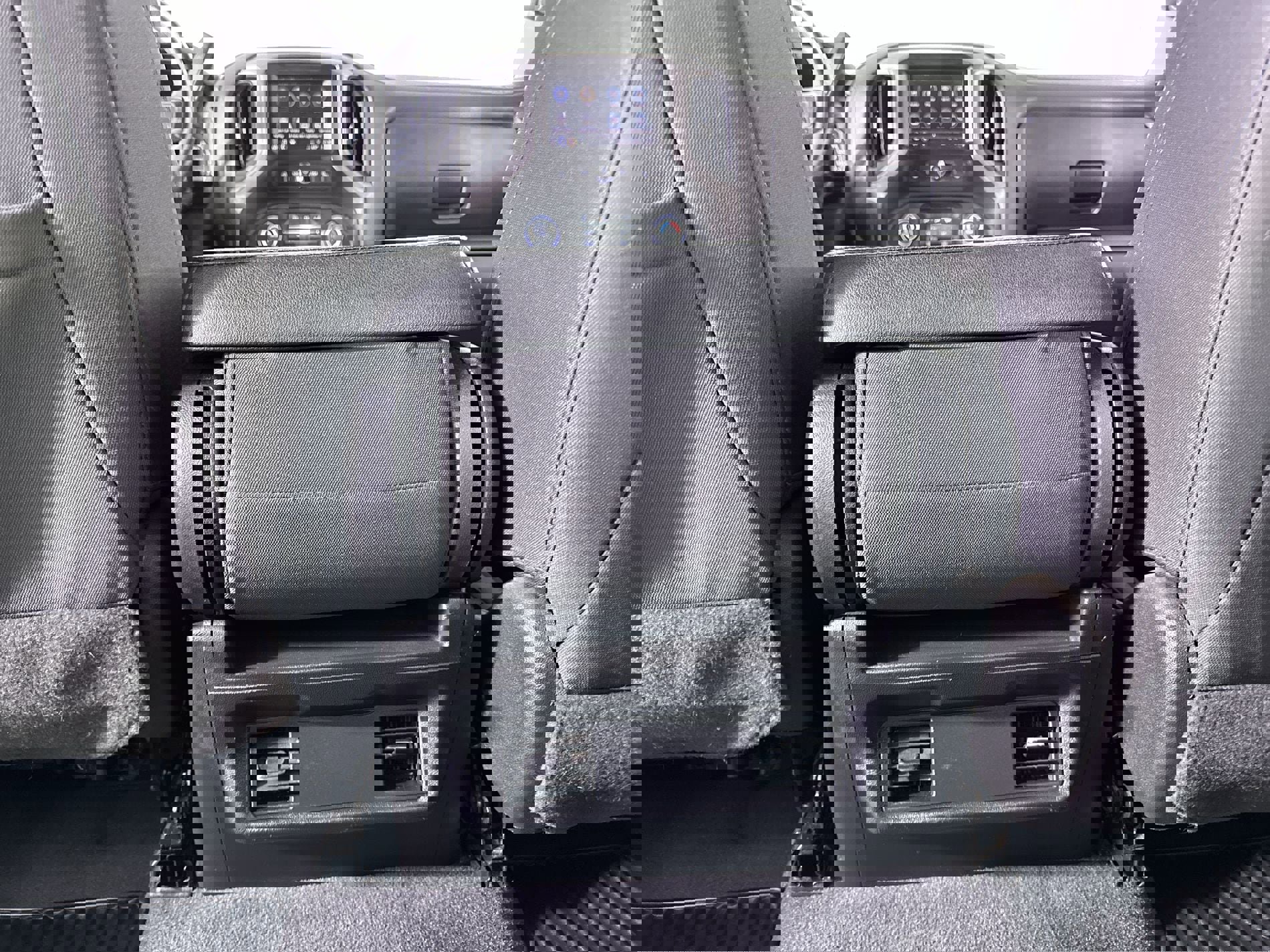 Used 2023 Chevrolet Silverado 1500 Custom image 58