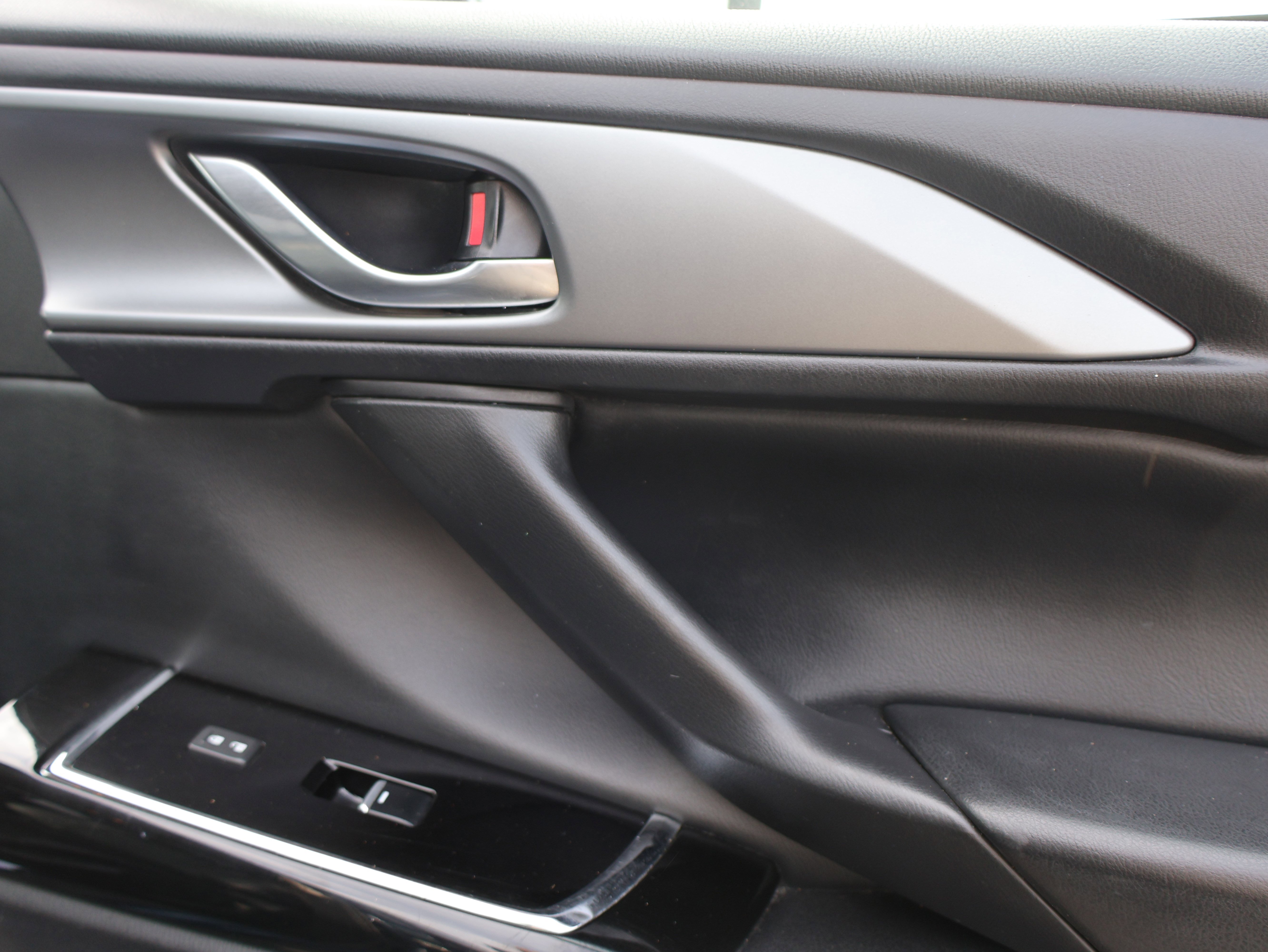 Used 2020 MAZDA CX-9 Touring image 11