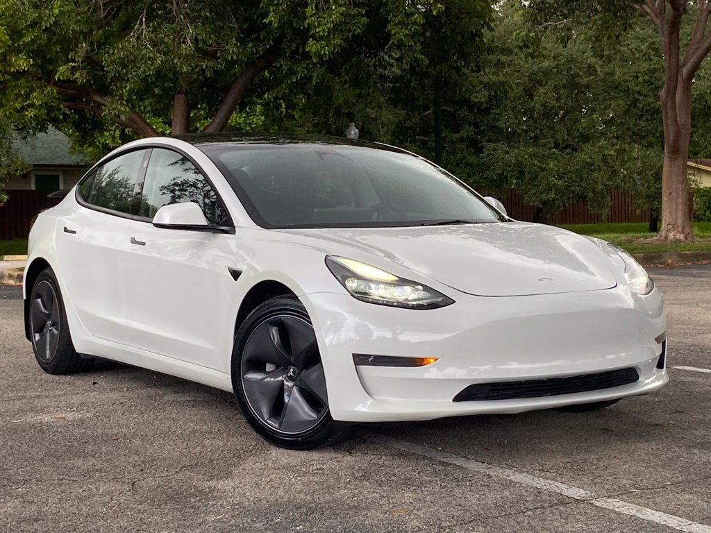 Used 2023 Tesla Model 3 Standard Range RWD image 4
